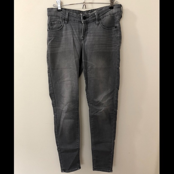 Old Navy Lowrise Rockstar Jeans - Picture 2 of 8